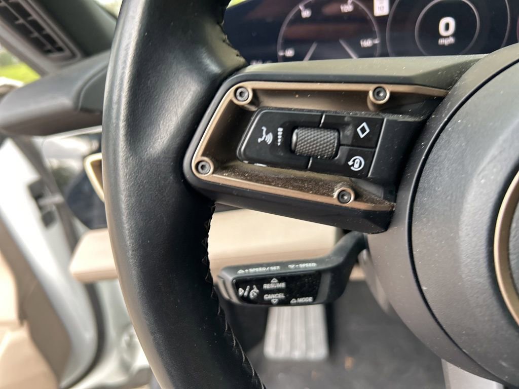 Used 2022 Porsche Taycan 4S image 21