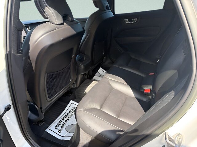 Used 2023 Volvo XC60 B5 Plus w/ Climate Package AWD/4WD image 6