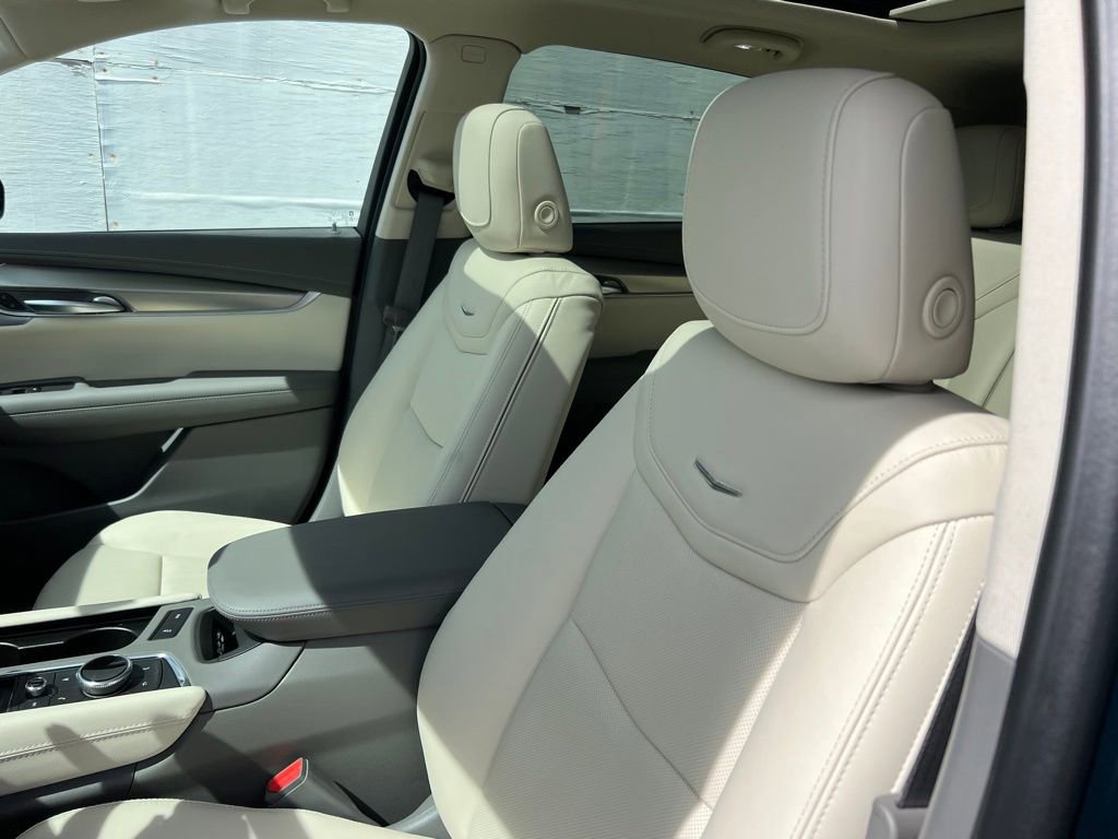 New 2026 Cadillac XT5 Premium Luxury w/ Driver Assist Package image 10