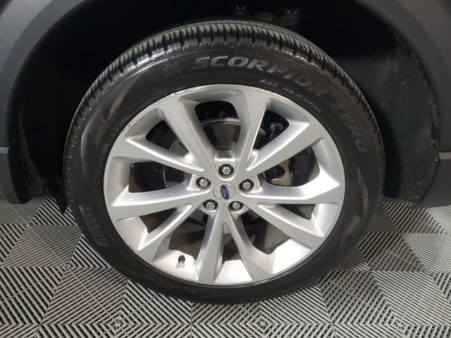 Used 2023 Ford Explorer Platinum w/ Technology Package image 10