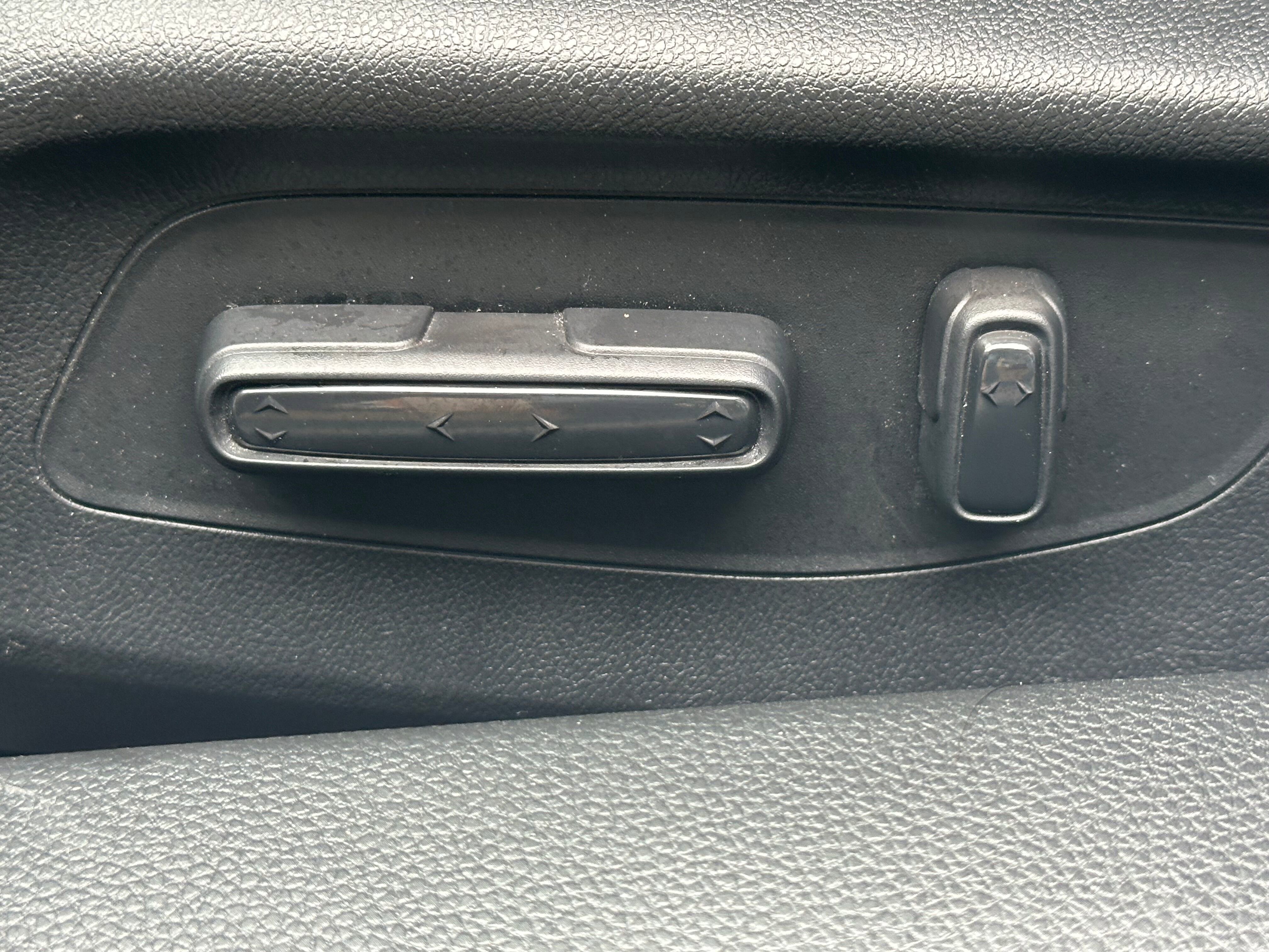 Used 2024 Honda Civic EX-L image 22