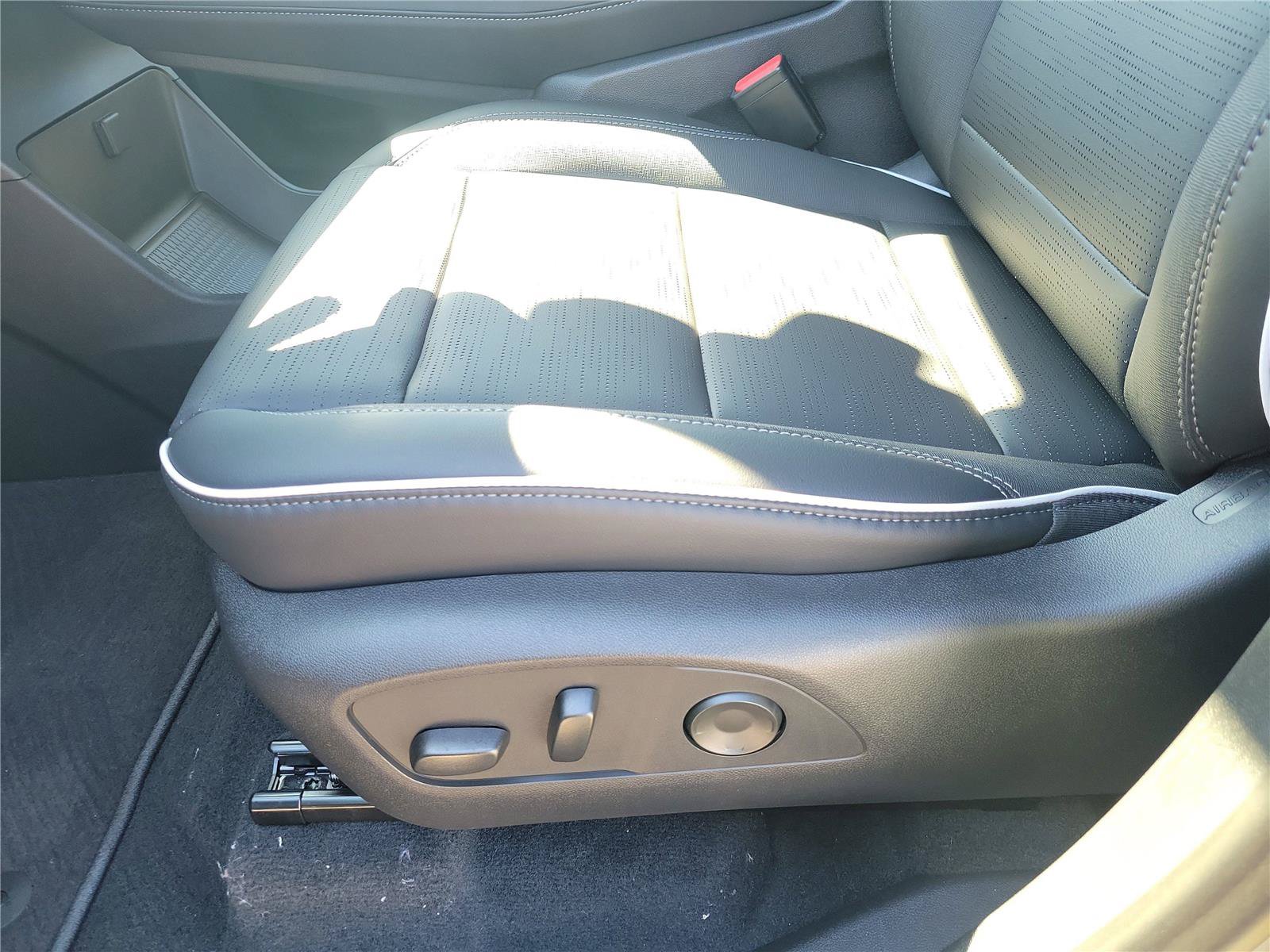 New 2026 Buick Enclave Sport Touring w/ Power Package AWD/4WD image 20