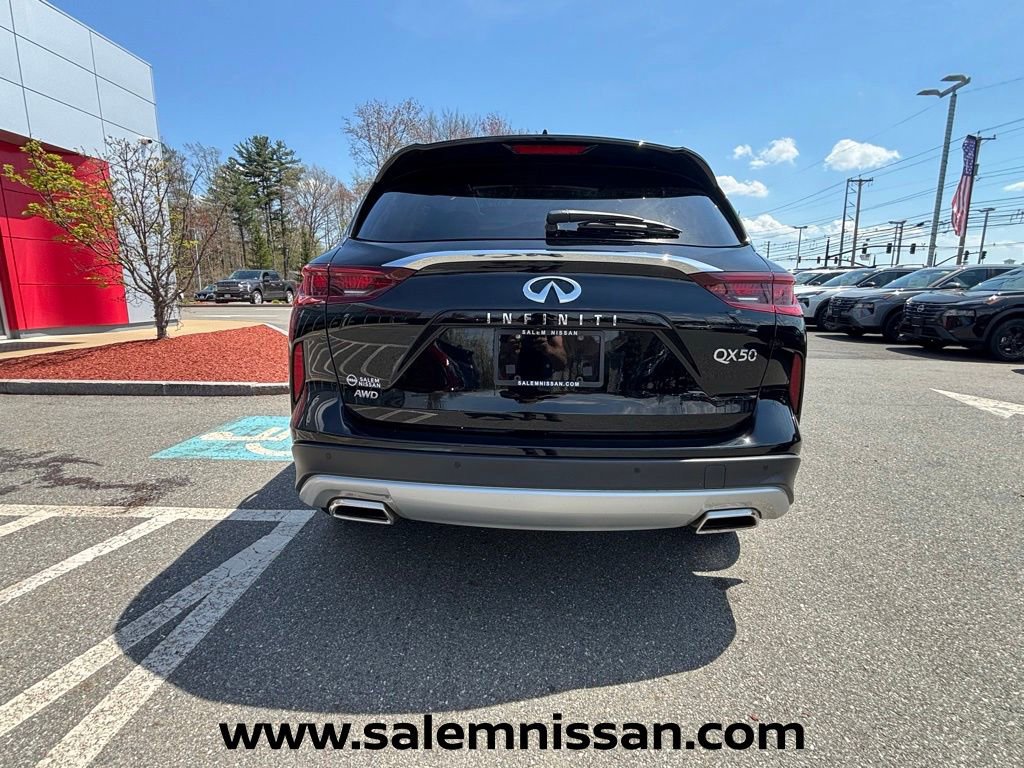 Used 2023 INFINITI QX50 Luxe AWD/4WD image 17
