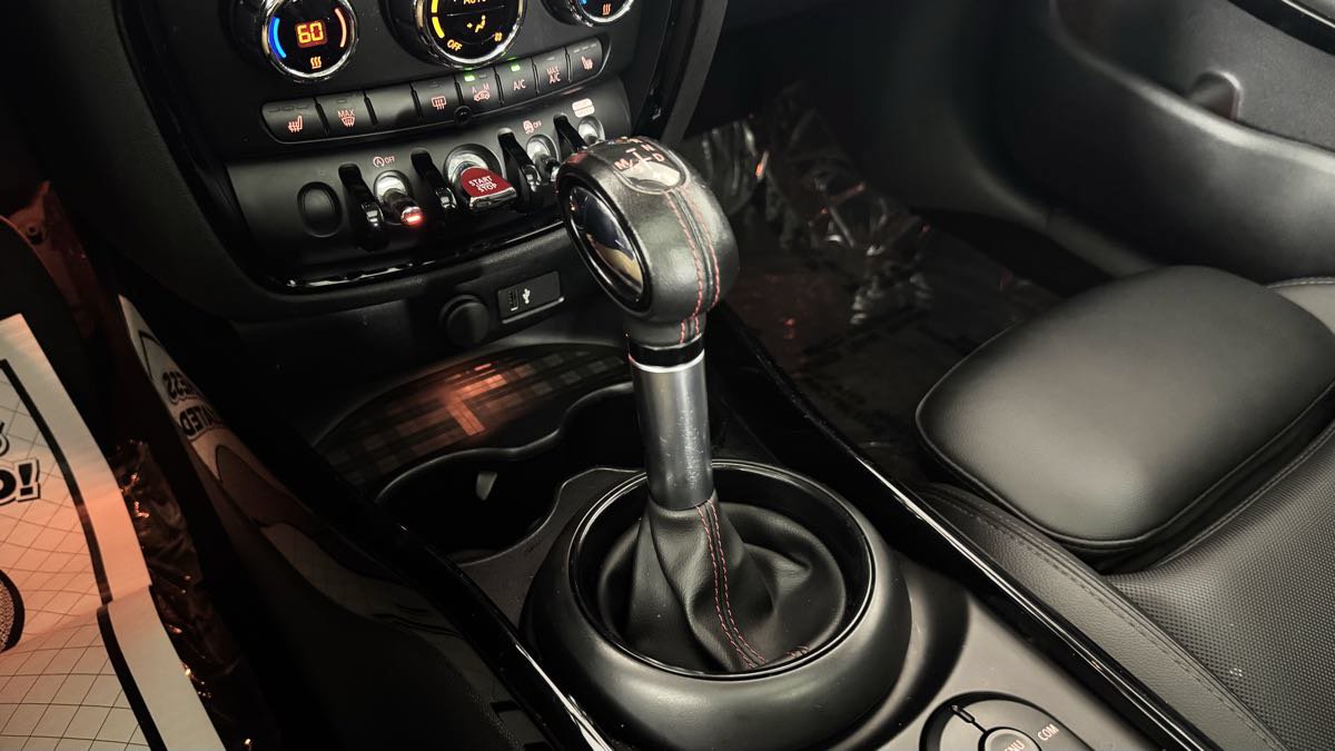 Used 2019 MINI Cooper Clubman S w/ Premium Package FWD image 20
