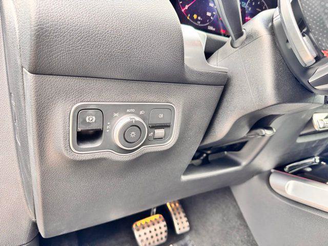 Certified 2024 Mercedes-Benz GLB 250 GLB 250 image 7