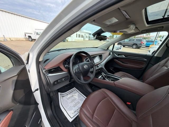 Used 2019 Buick Enclave Avenir w/ Avenir Technology Package AWD/4WD image 10
