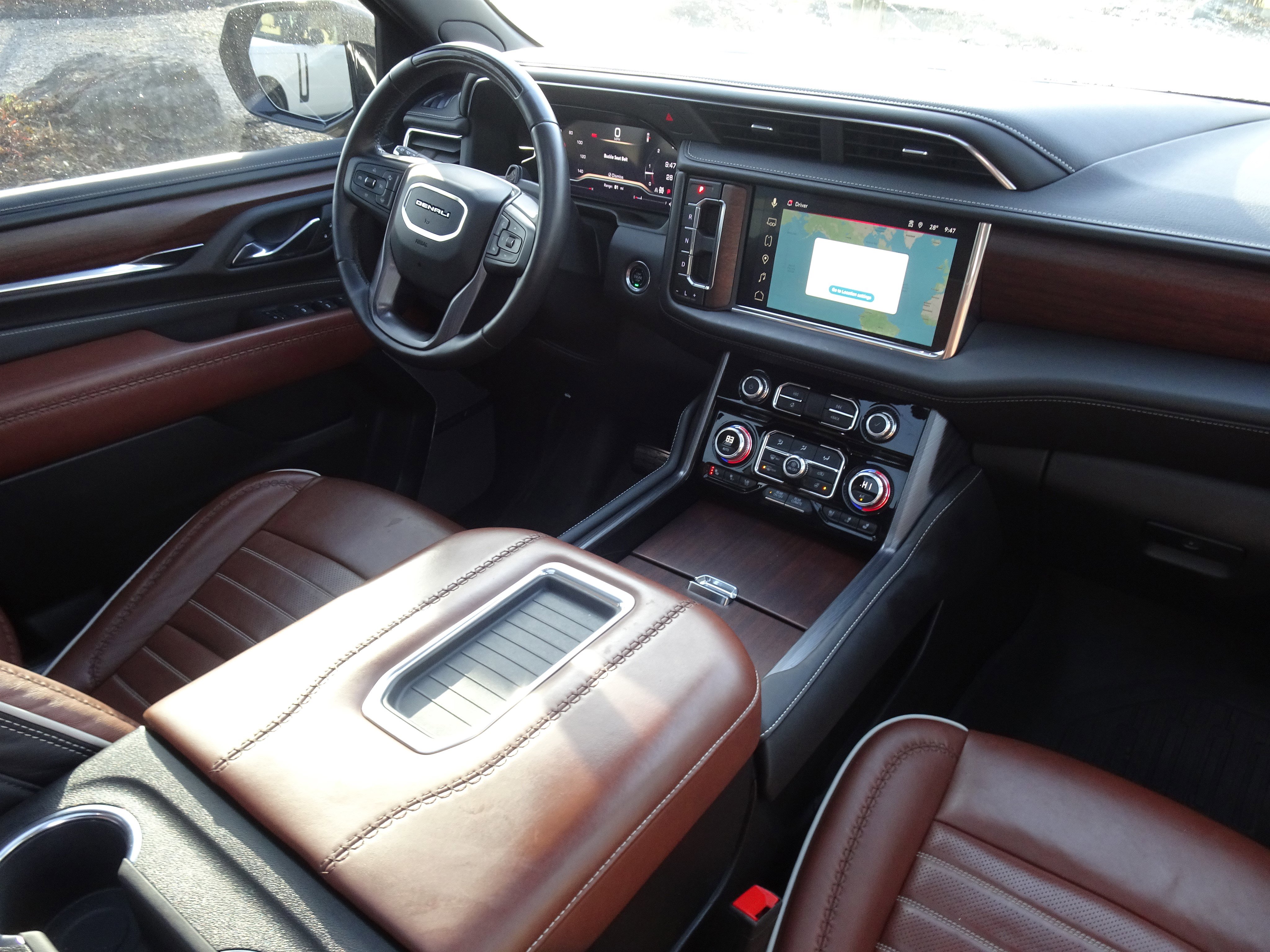 Used 2023 GMC Yukon XL Denali Ultimate image 25