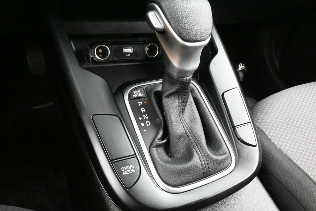 Used 2024 Kia Soul LX w/ Option Group 015 FWD image 25