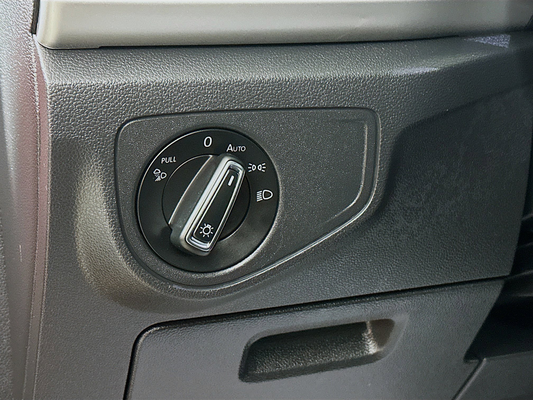 Used 2023 Volkswagen Atlas SE image 10