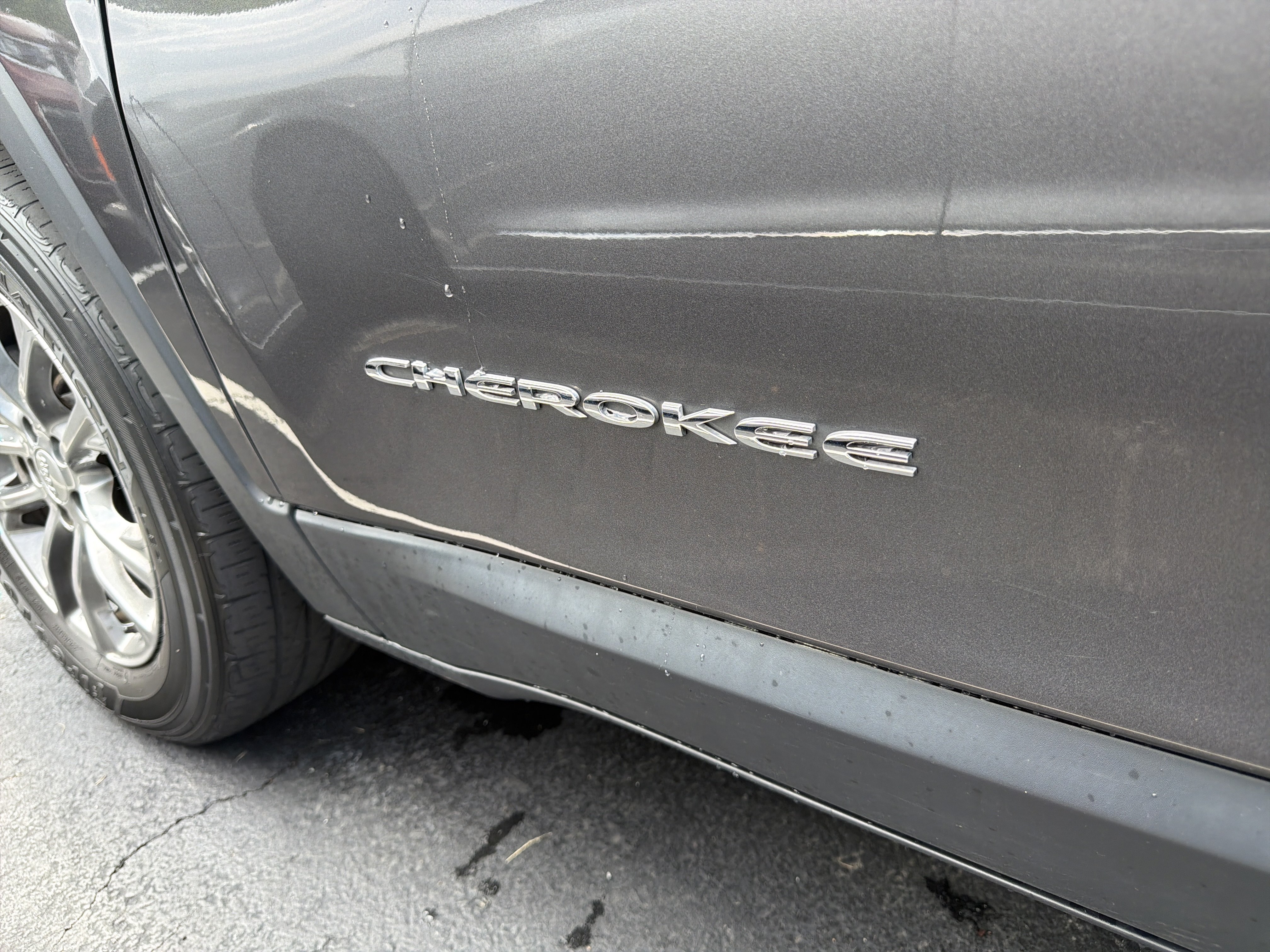 Certified 2020 Jeep Cherokee Latitude Lux w/ Quick Order Package 26H Lux AWD/4WD image 28