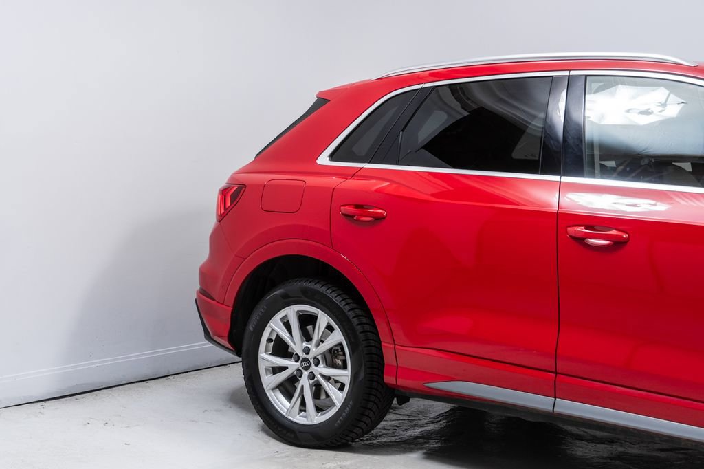 Used 2021 Audi Q3 2.0T Premium Plus w/ Premium Plus Package AWD/4WD image 11