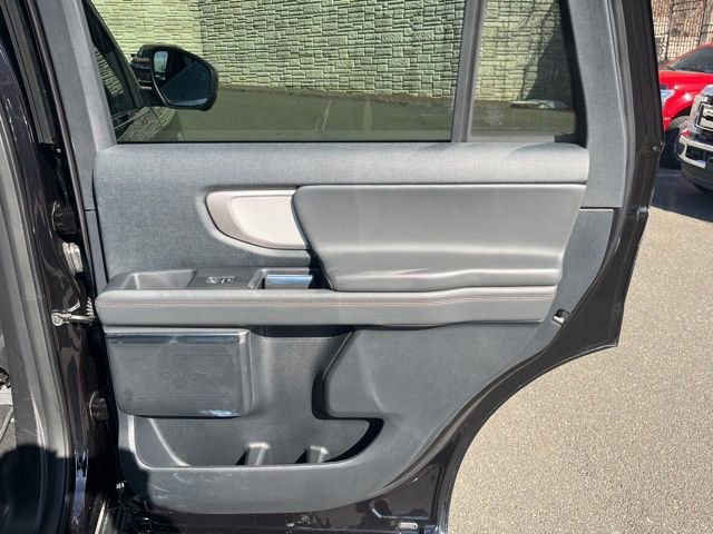 Certified 2025 Ford Expedition Active image 34