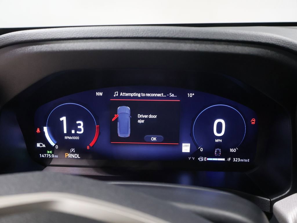 Used 2025 Ford Explorer Active image 40