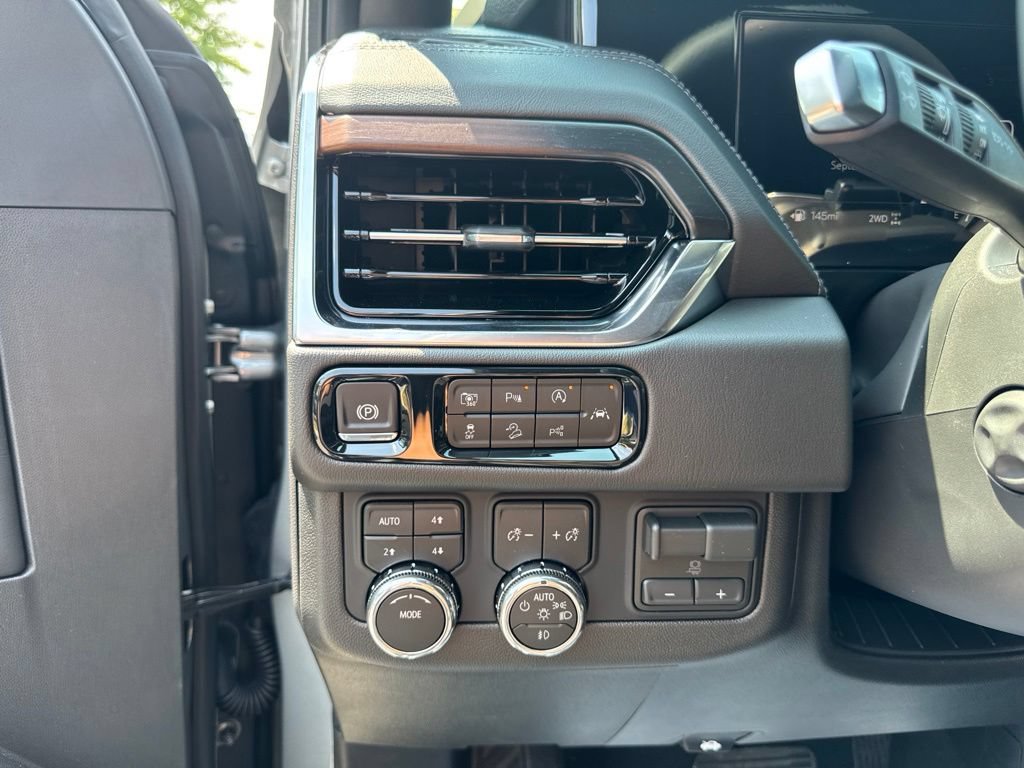 New 2026 GMC Yukon XL Denali w/ Advanced Technology Package AWD/4WD image 14