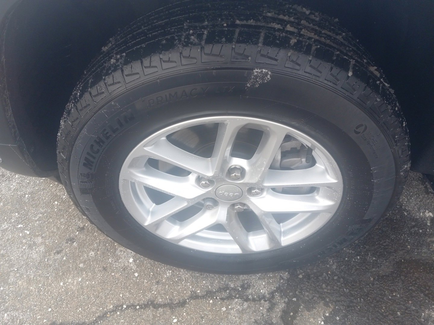 Used 2024 Jeep Grand Cherokee L Laredo w/ Luxury Tech Group I image 24