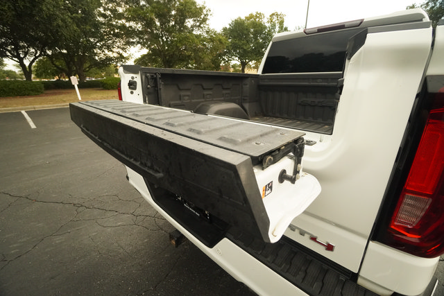 Used 2023 GMC Sierra 1500 AT4 AWD/4WD image 11