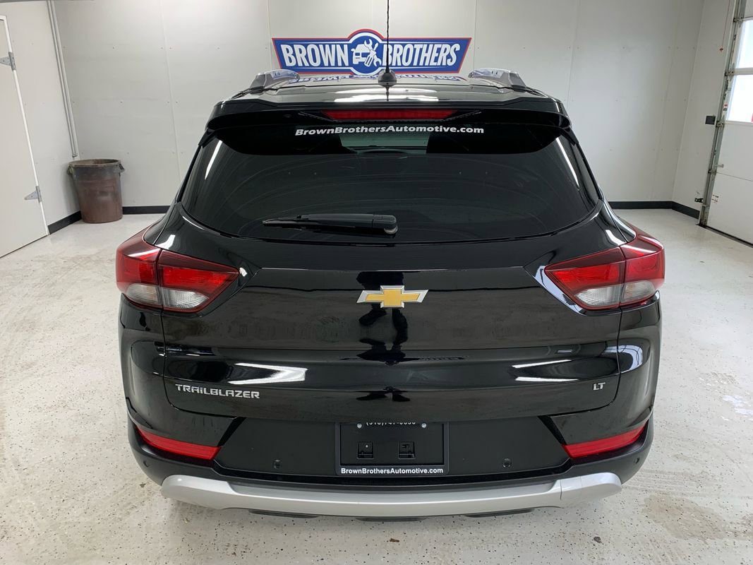 Used 2022 Chevrolet TrailBlazer LT w/ Convenience Package image 5