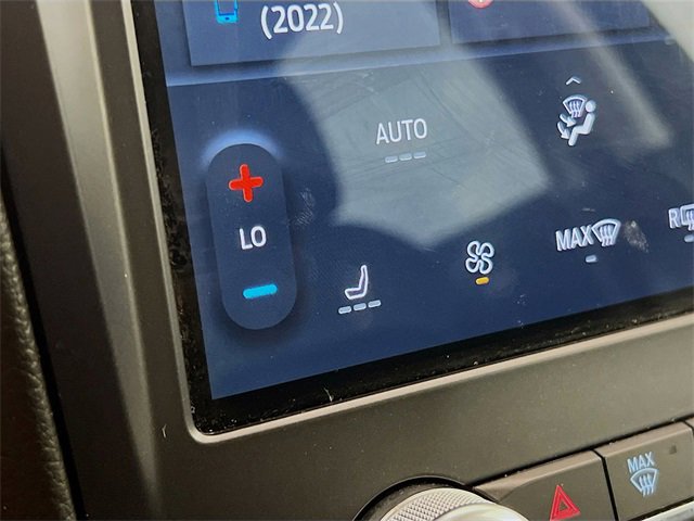 Used 2022 Ford Edge SEL image 16