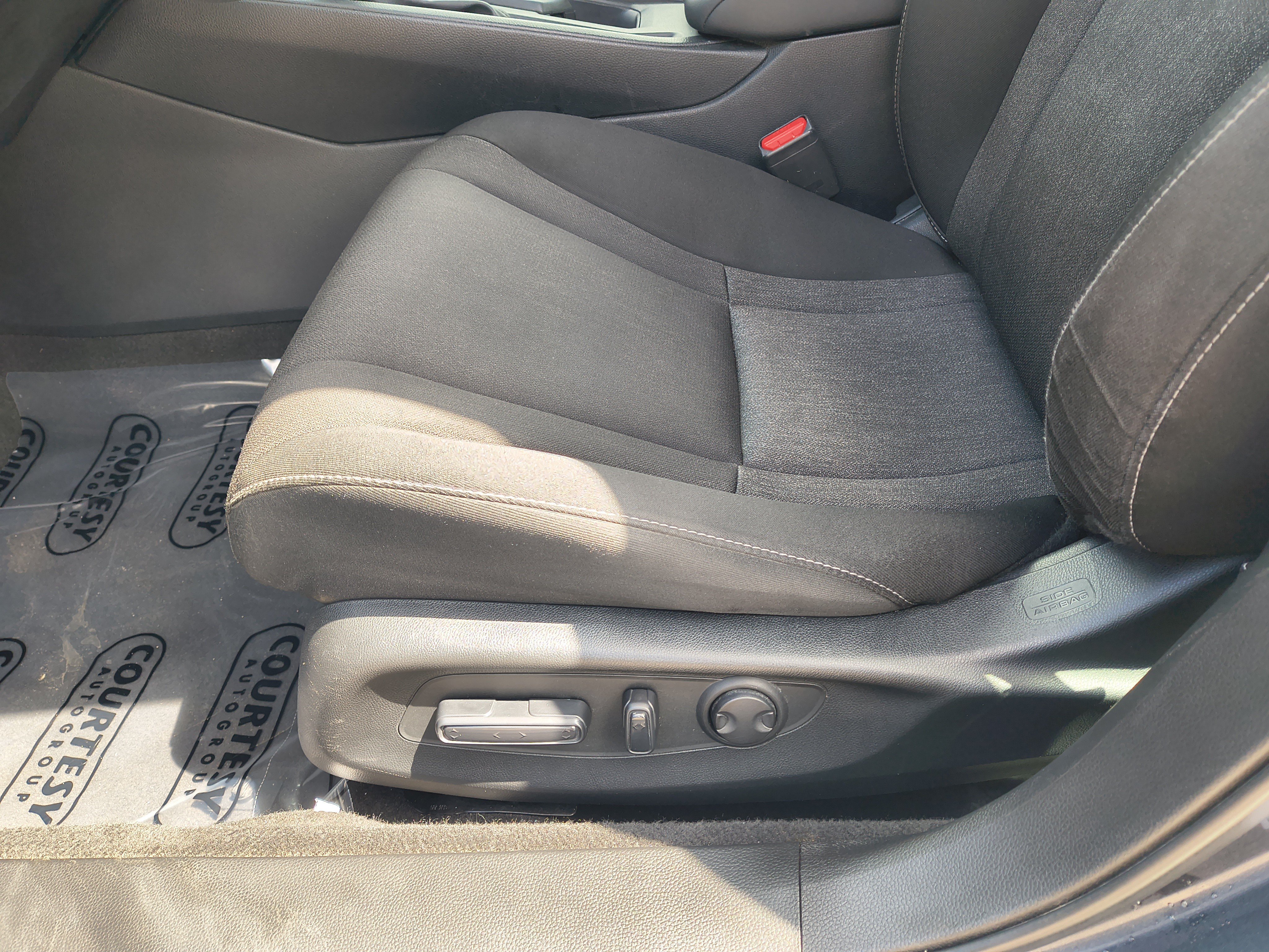 Used 2023 Honda Accord EX image 20