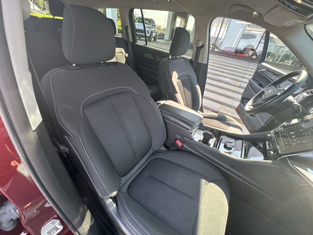 Used 2021 Jeep Grand Cherokee L Laredo w/ Luxury Tech Group I image 26