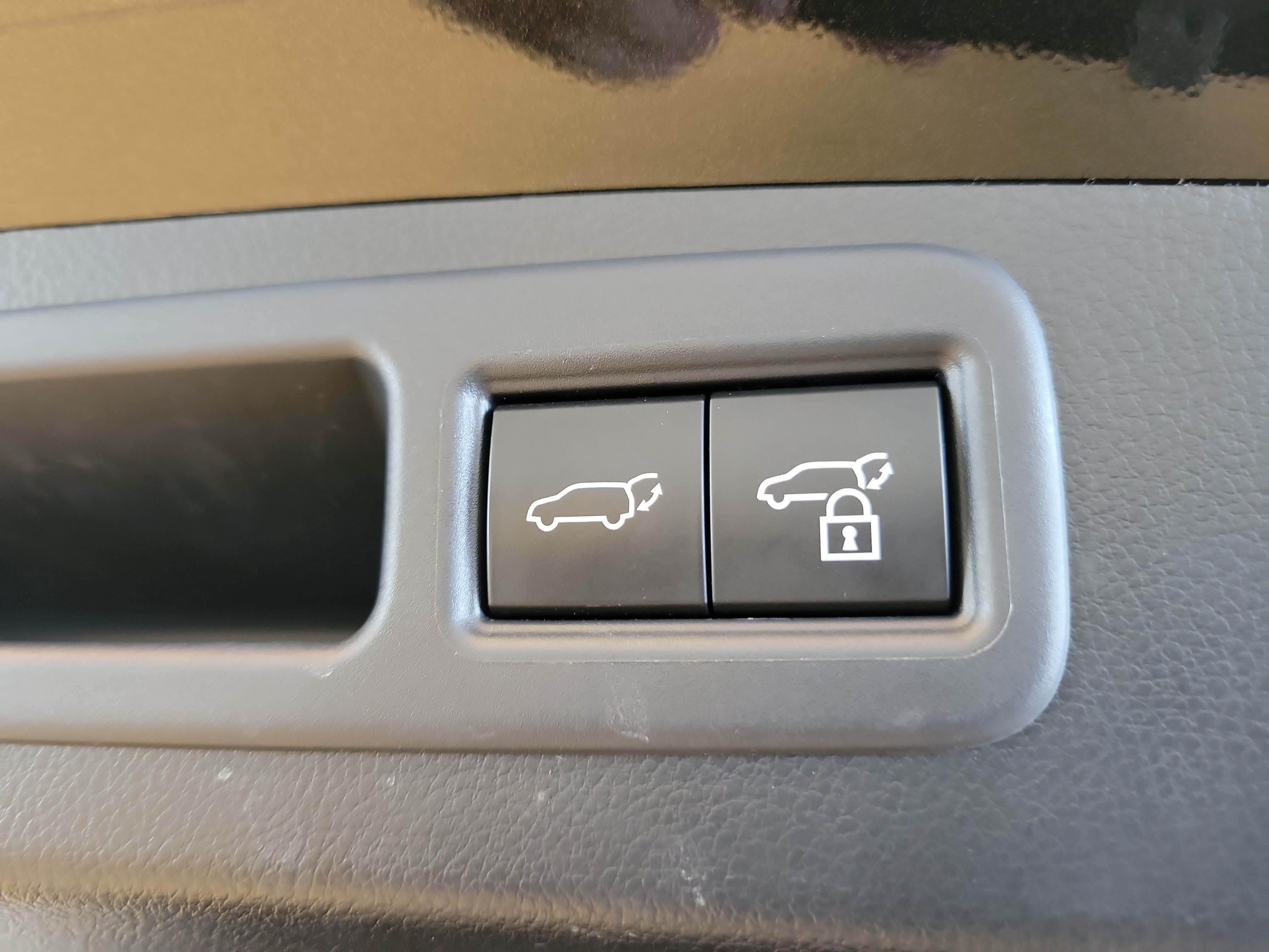 Used 2025 Lexus RX 450h AWD w/ Convenience Package image 12