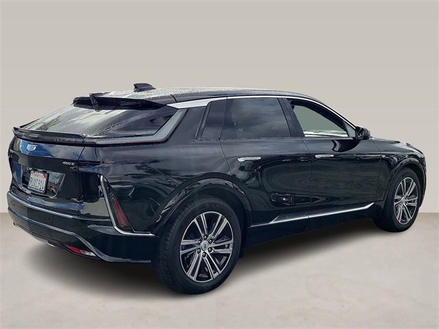 Used 2025 Cadillac Lyriq Luxury image 6