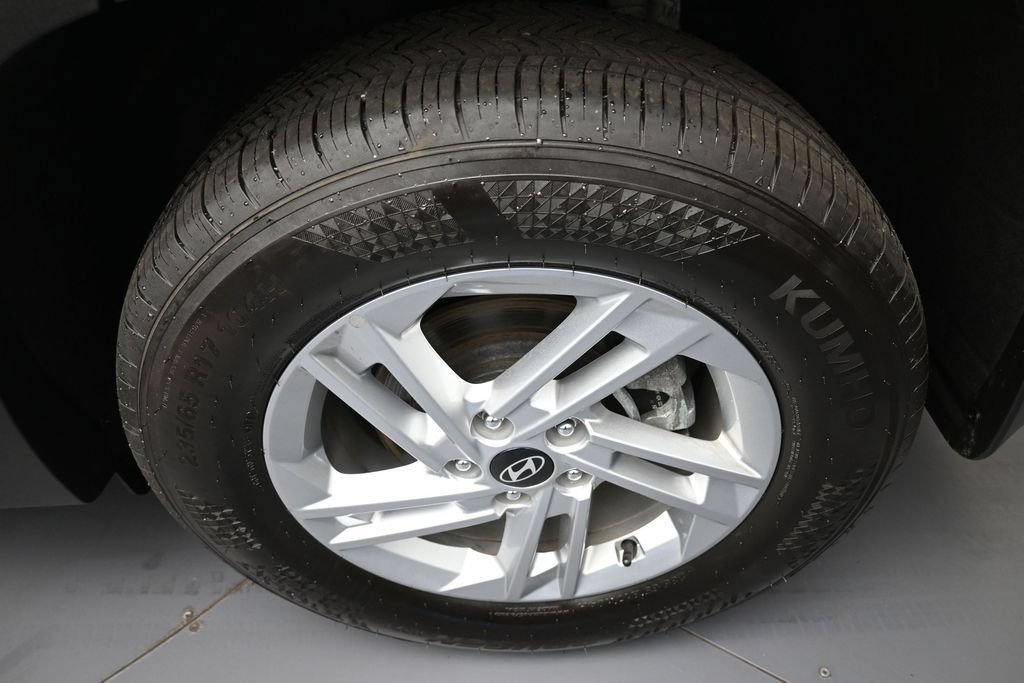 Certified 2025 Hyundai Tucson SE AWD/4WD image 15