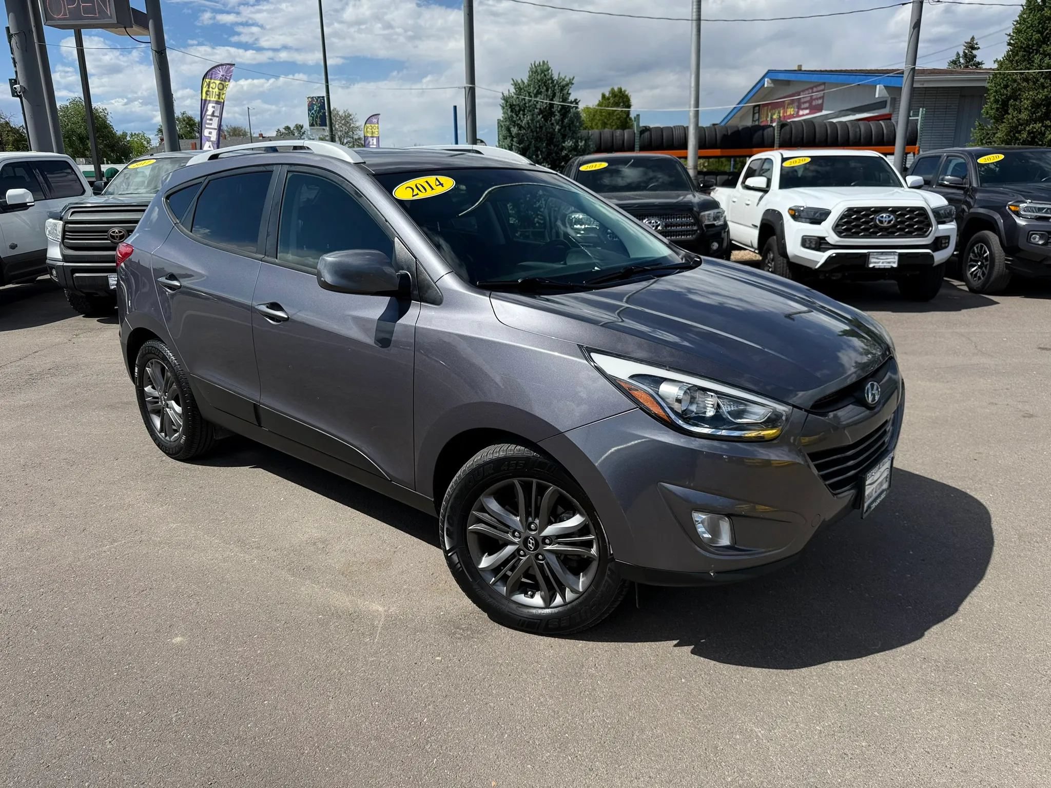 Used 2014 Hyundai Tucson SE AWD/4WD image 3