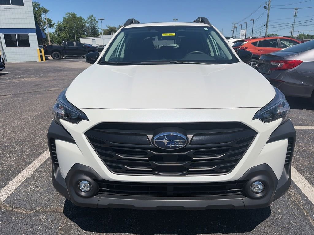 Used 2023 Subaru Outback Onyx Edition AWD/4WD image 2