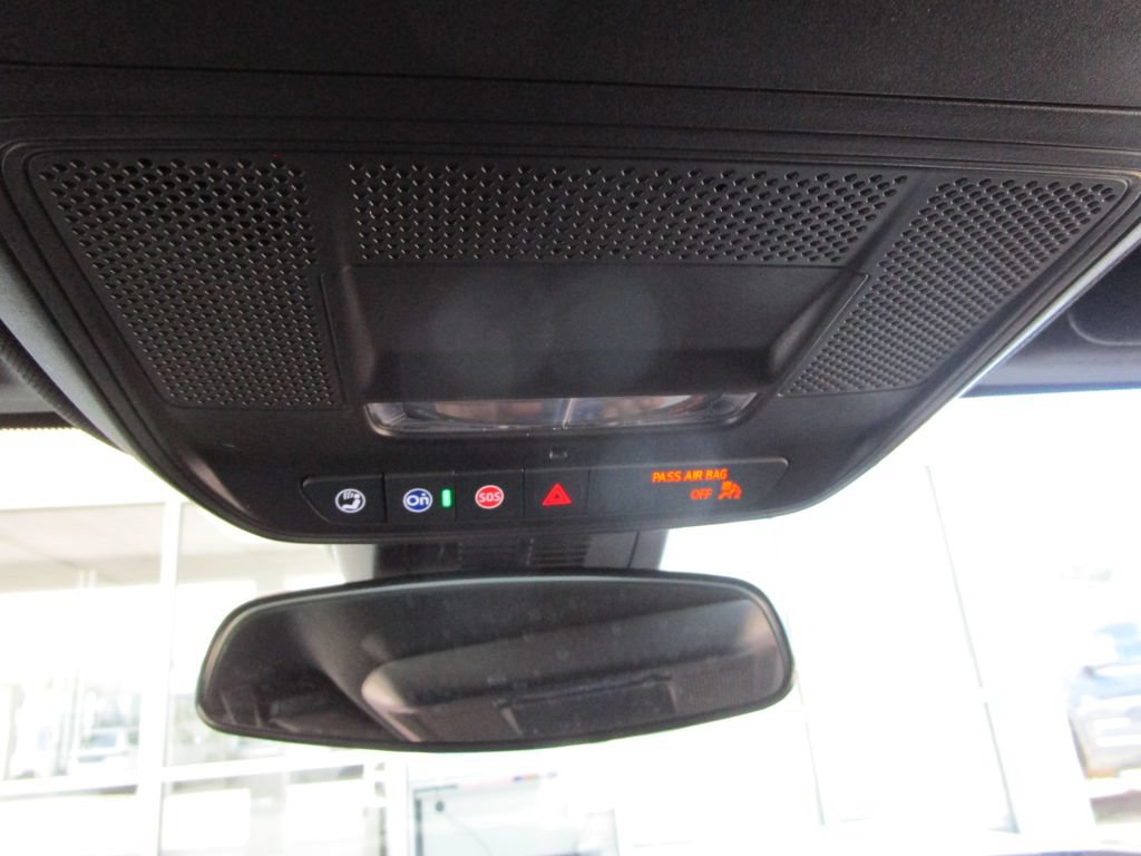 Used 2026 GMC Terrain Elevation w/ Elevation Premium Package FWD image 38