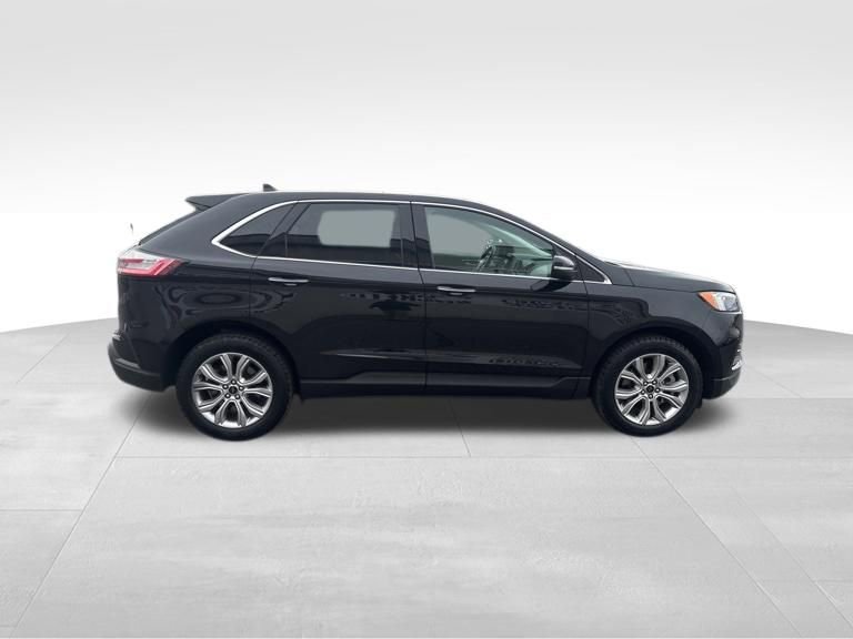 Used 2024 Ford Edge Titanium AWD/4WD image 9