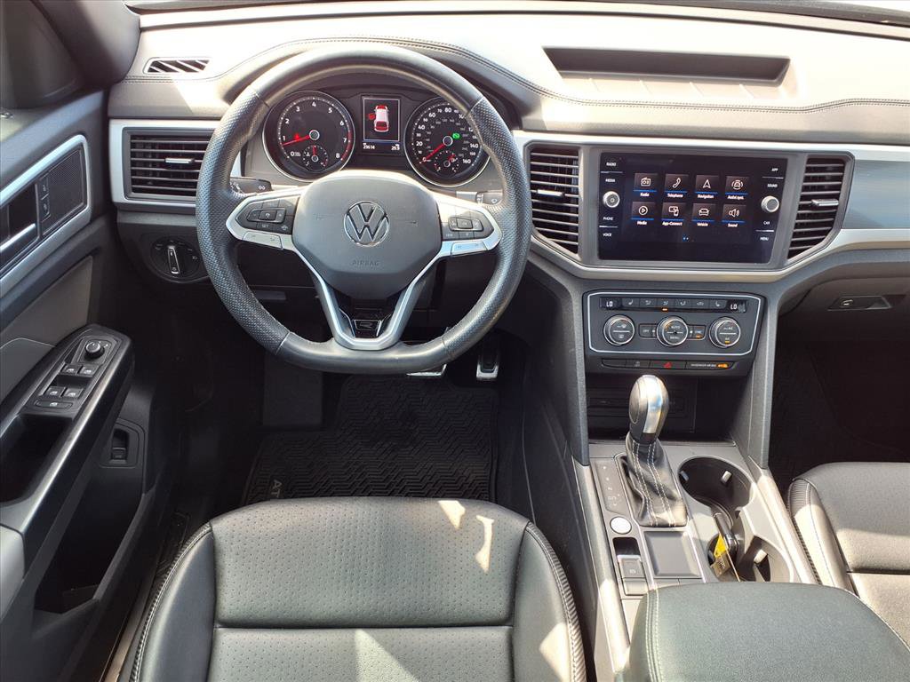 Used 2021 Volkswagen Atlas Cross Sport SE image 3