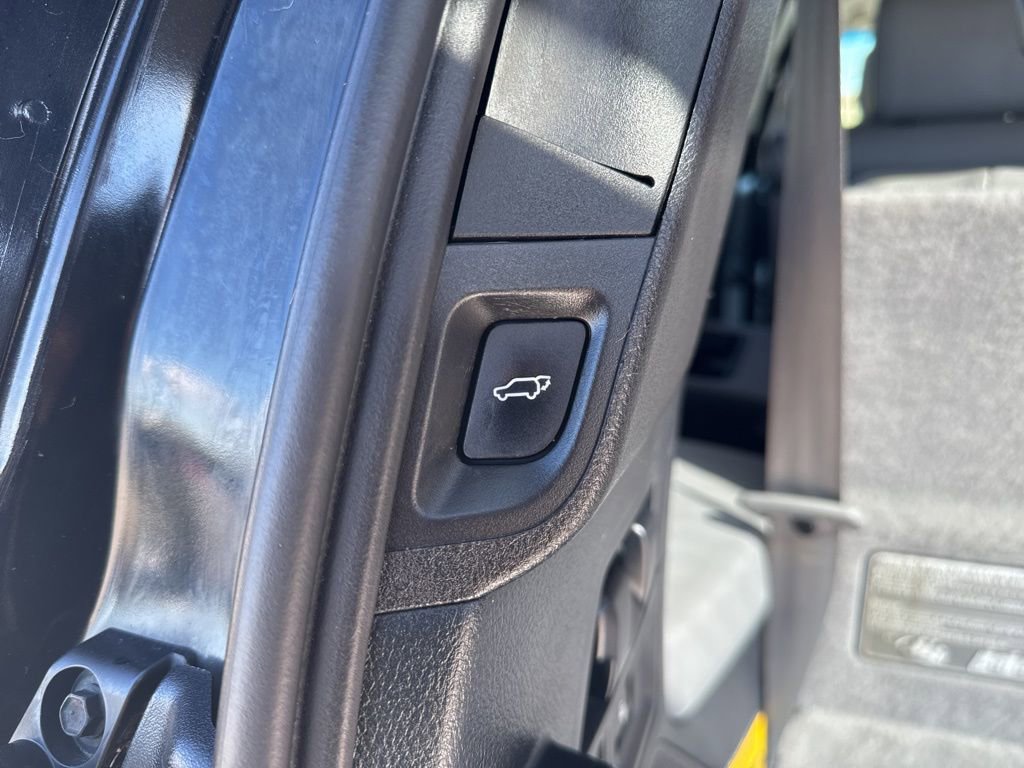 Used 2017 Toyota Sequoia Limited w/ Safety & Convenience Package image 20