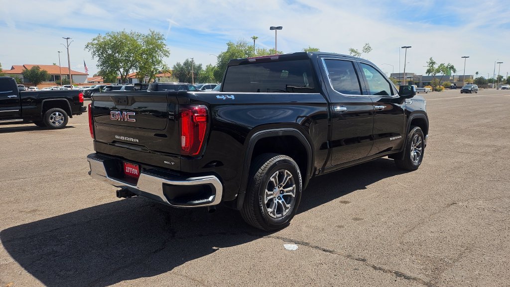 Used 2026 GMC Sierra 1500 SLT AWD/4WD image 11
