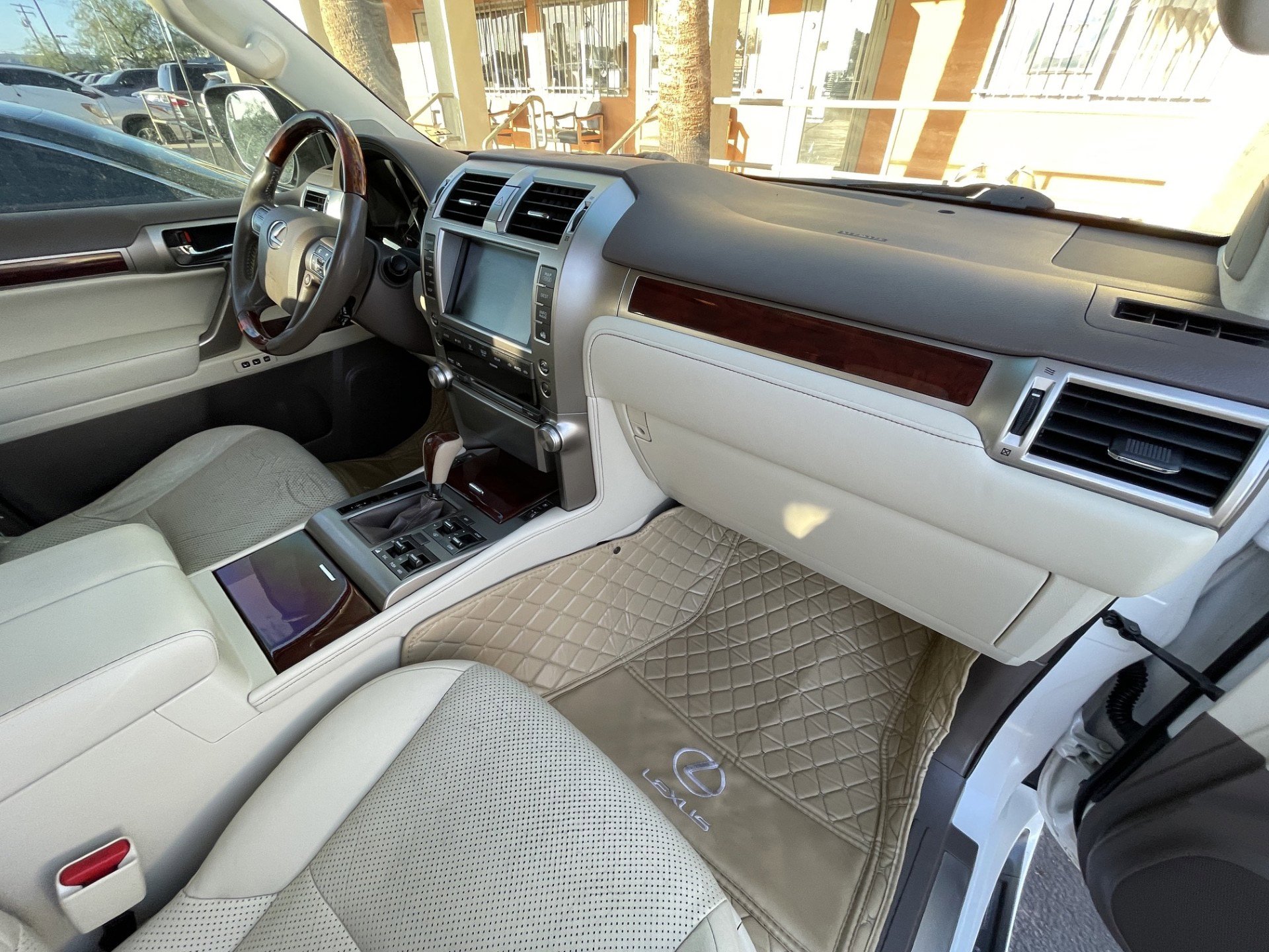 Used 2010 Lexus GX 460 Premium AWD/4WD image 28