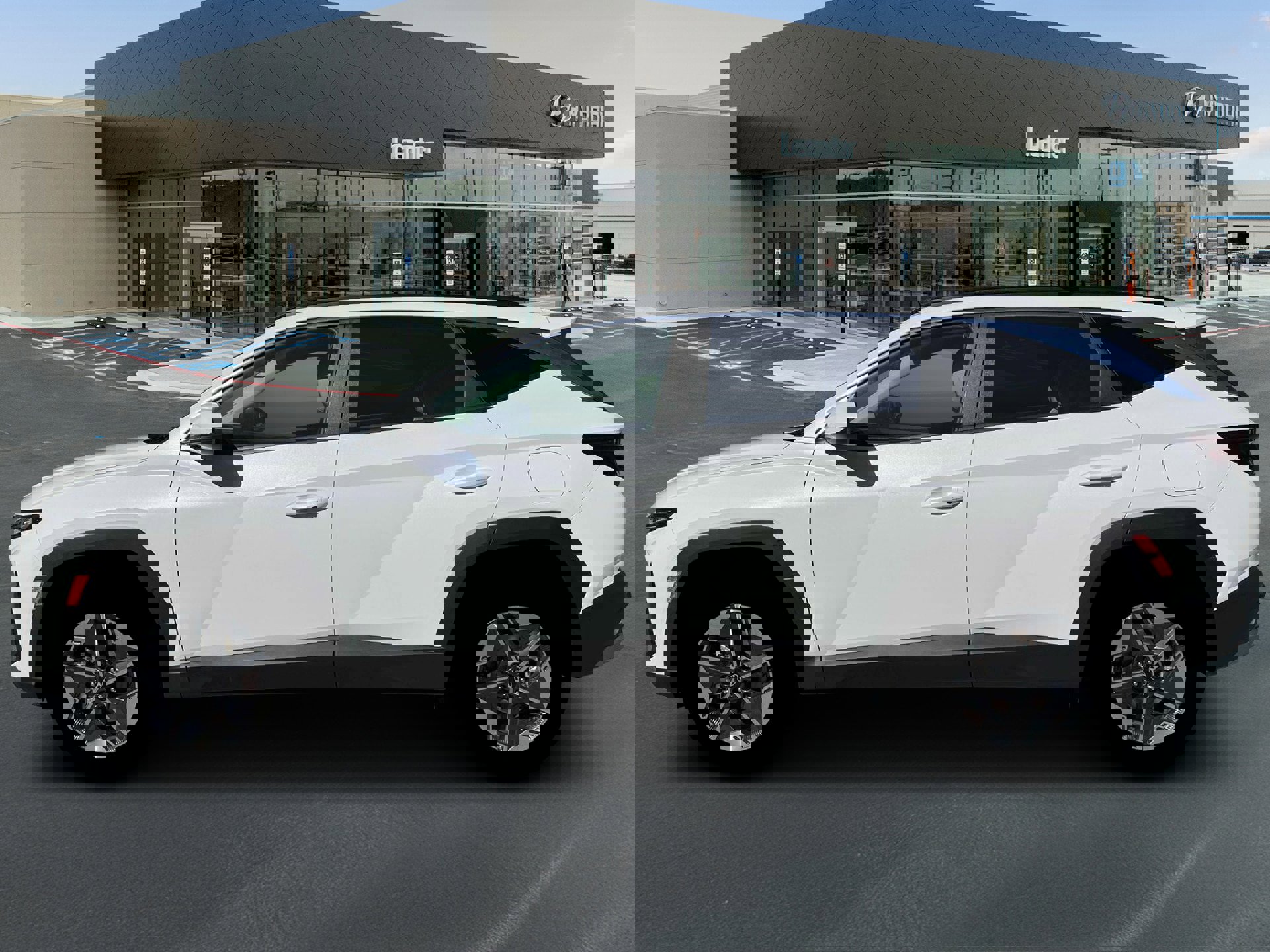 New 2026 Hyundai Tucson SEL image 3