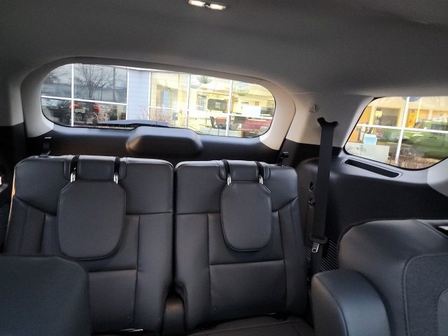 New 2025 Ford Explorer Active w/ Active Comfort Package image 23