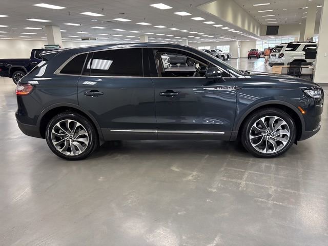 Used 2023 Lincoln Nautilus Reserve image 9