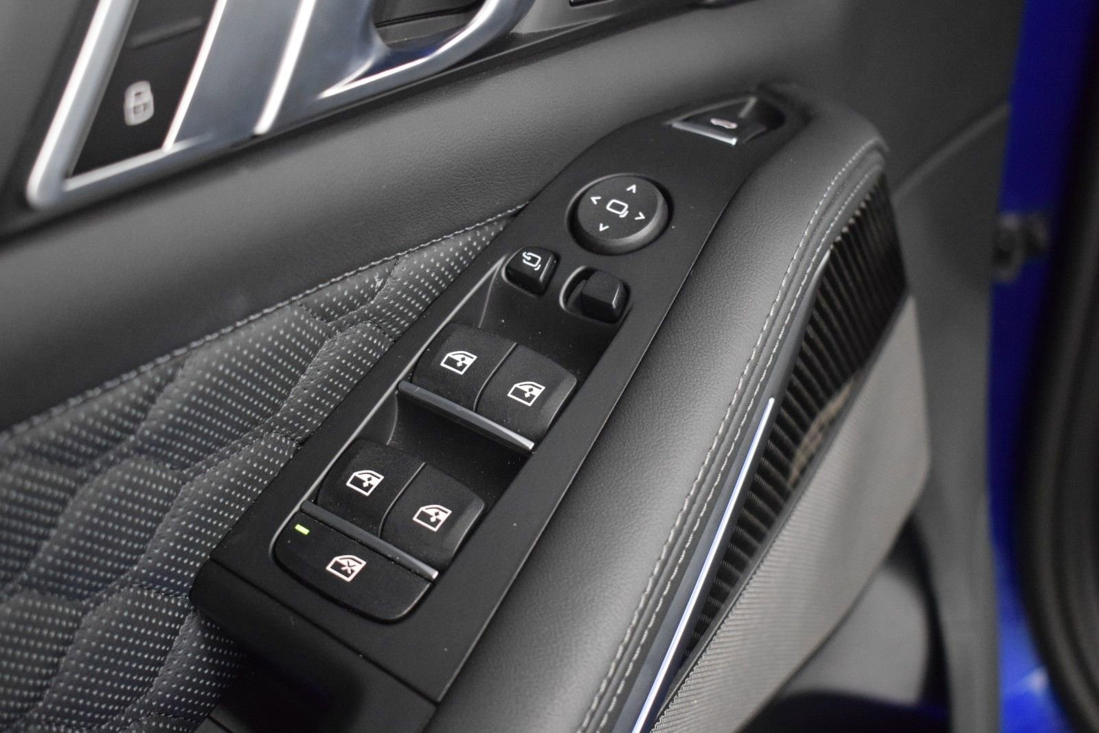Used 2025 BMW X5 M Competition AWD/4WD image 40
