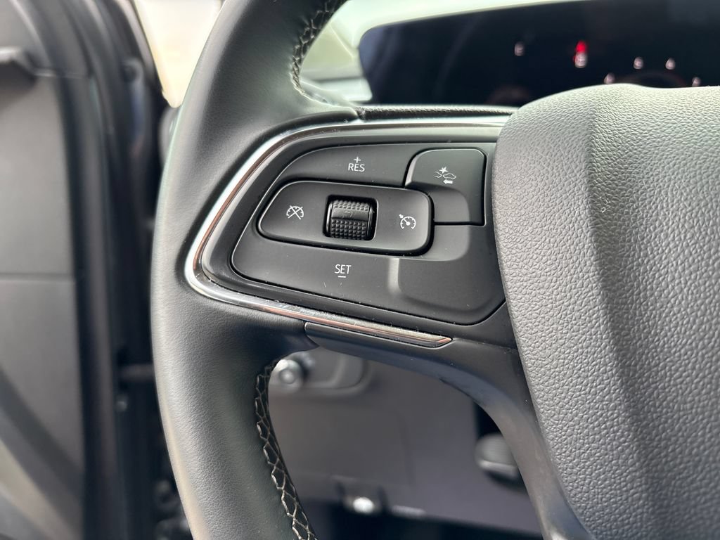 Used 2025 Buick Encore GX Preferred FWD image 37