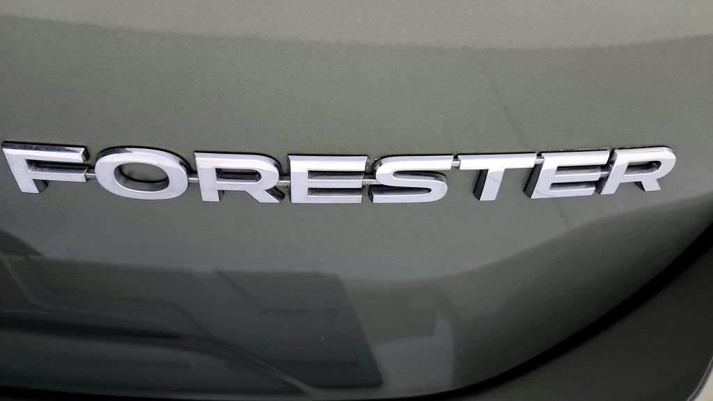 Used 2021 Subaru Forester Premium AWD/4WD image 14