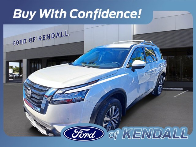 Used 2024 Nissan Pathfinder SL image 1