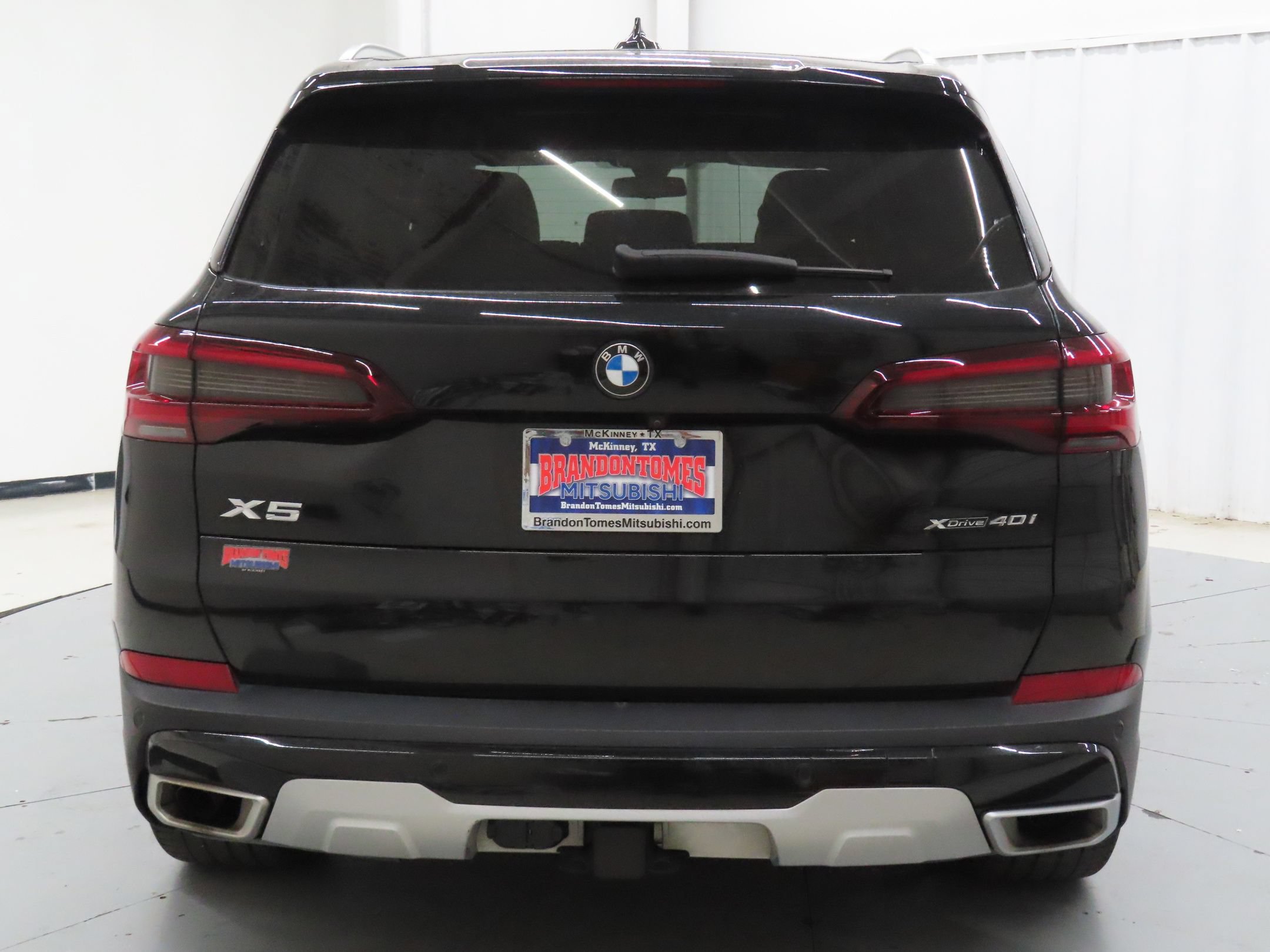 Used 2023 BMW X5 xDrive40i w/ Premium Package AWD/4WD image 4