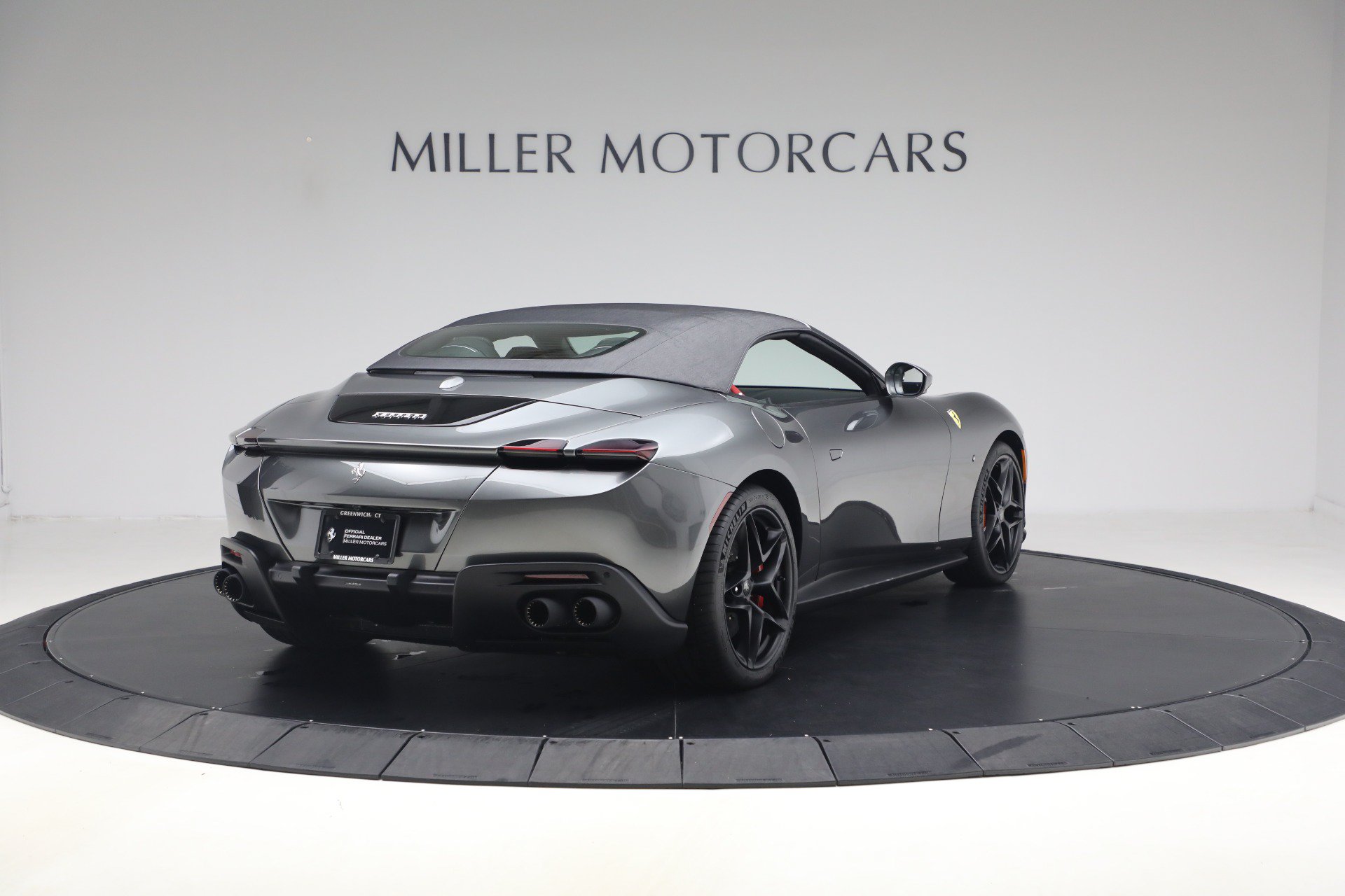 Certified 2026 Ferrari Roma Spider RWD image 34