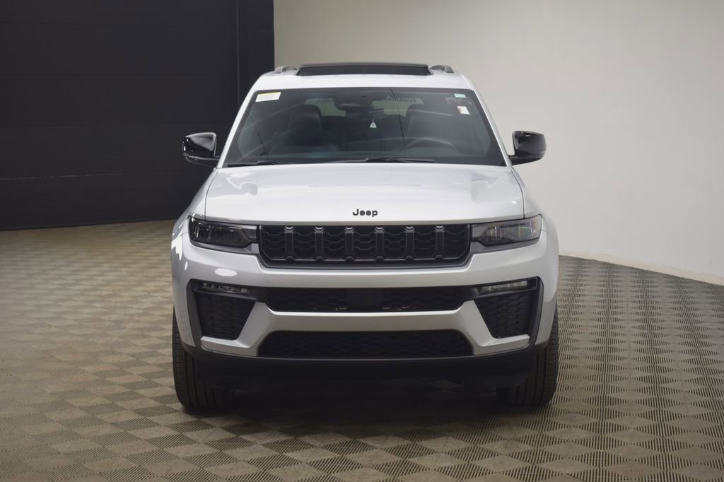 New 2026 Jeep Grand Cherokee L Limited w/ Limited Altitude Package image 2