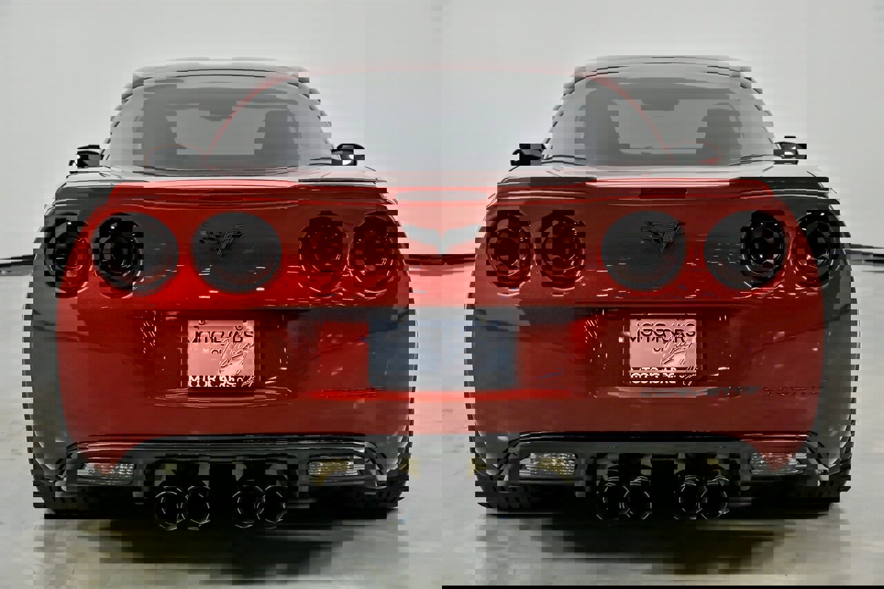 Used 2013 Chevrolet Corvette Z06 w/ Battery Protection Package image 11