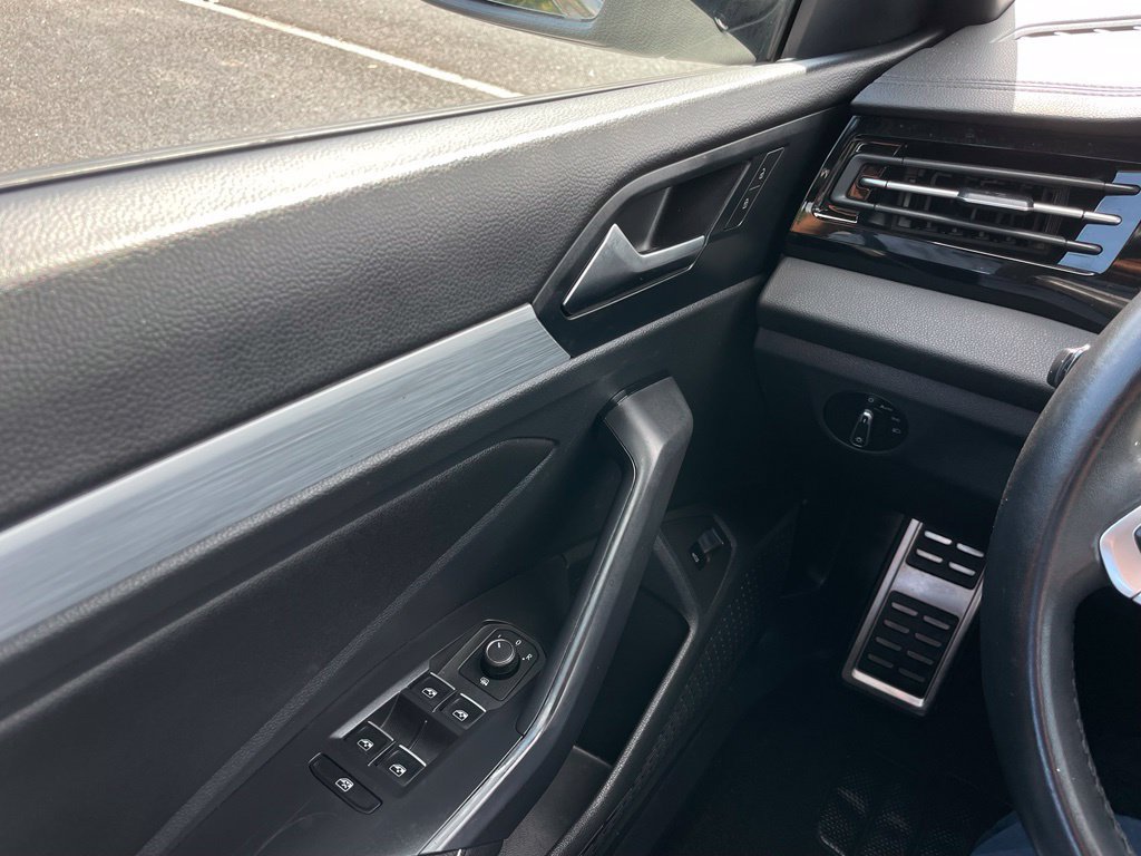 Used 2025 Volkswagen Jetta Sport FWD image 21