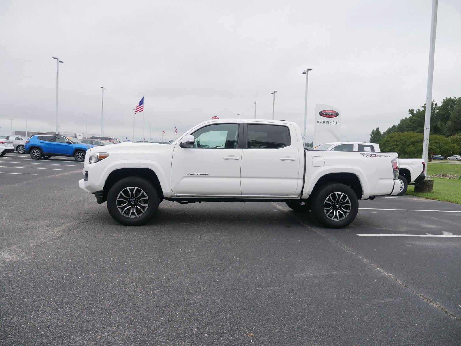 Used 2021 Toyota Tacoma TRD Sport image 8