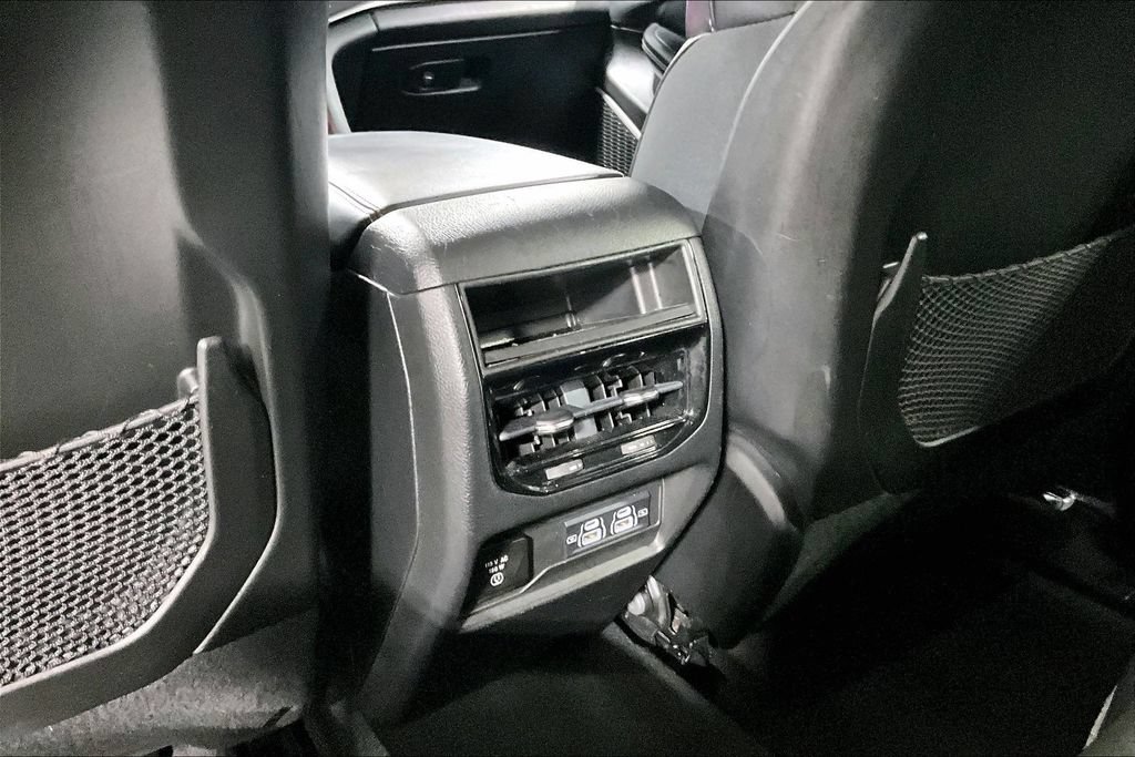 Used 2022 Jeep Grand Cherokee Altitude AWD/4WD image 30