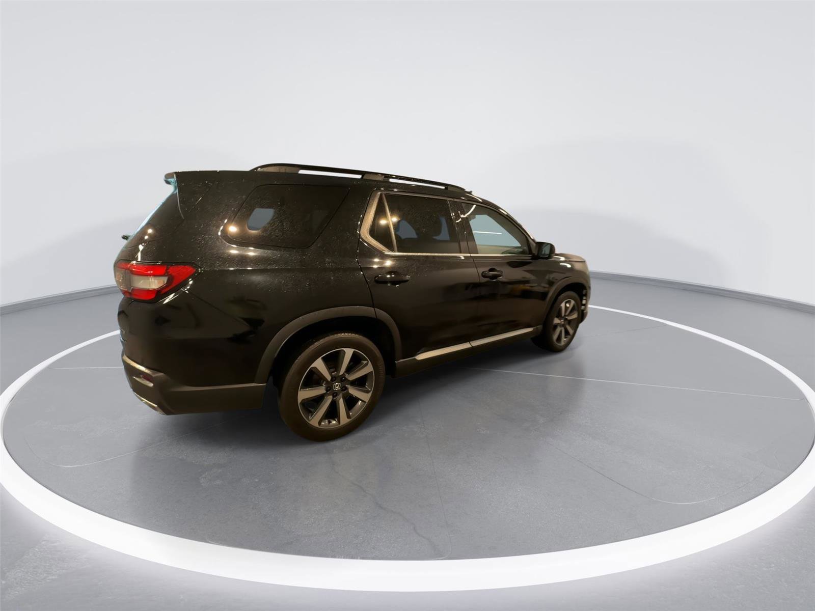 Used 2023 Honda Pilot Elite image 7